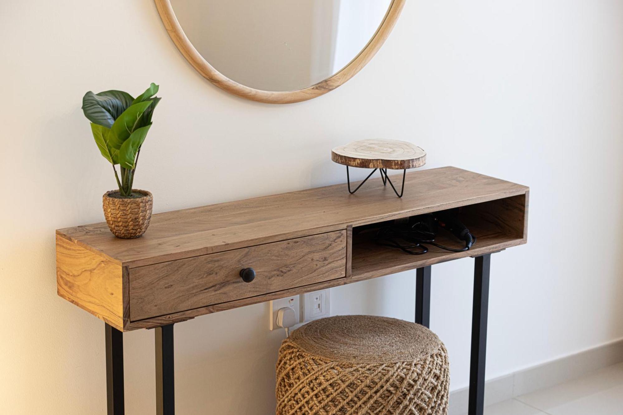 2 Bedroom Boho Nest By Blue Cloud Holidays Apartment
